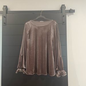 Velvet and tulle shirt